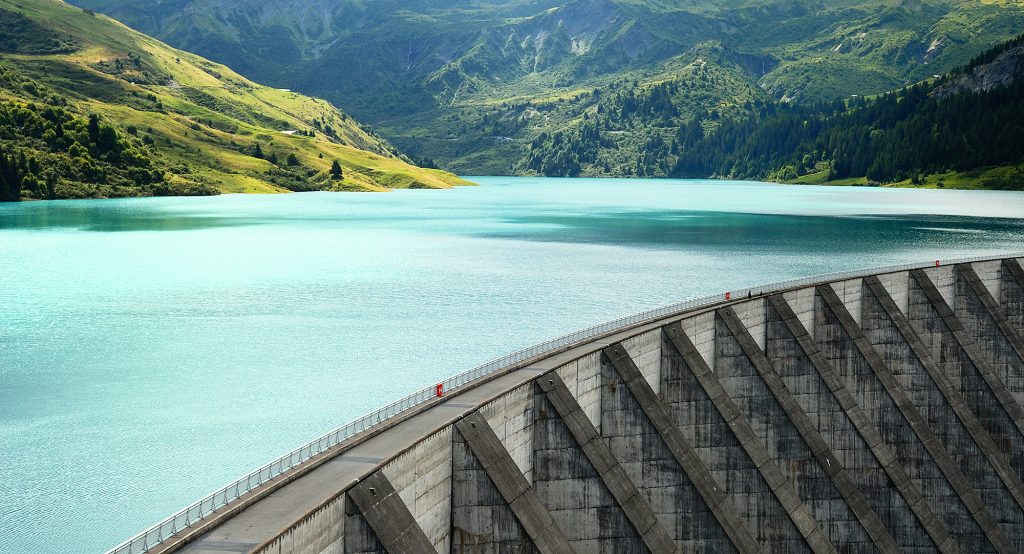 The Value of Pumped Hydro Storage for Deep Decarbonization of the